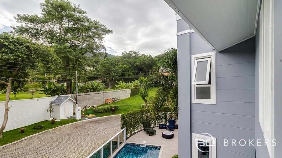 MOBILIADA, COM PISCINA, MOVEIS PLANEJADOS, 4 SU�TES, E 2 VAGAS DE GARAGEM. 10