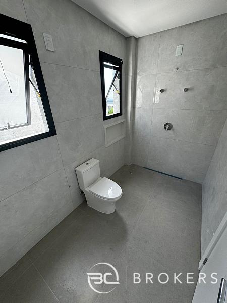 NOVA COM PISCINA, DIFERENCIADA 22