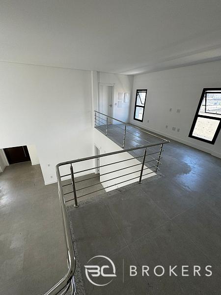 NOVA COM PISCINA, DIFERENCIADA 14