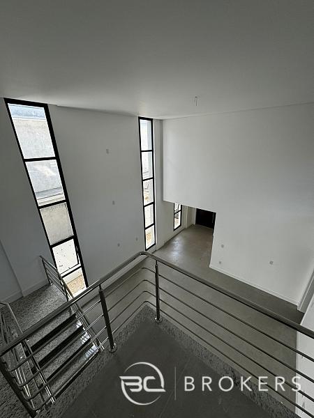 NOVA COM PISCINA, DIFERENCIADA 13