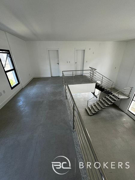 NOVA COM PISCINA, DIFERENCIADA 15