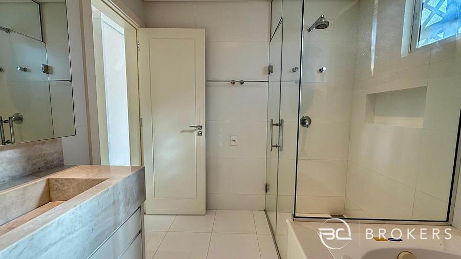 ALTO PADR�O - EMBRAED 14
