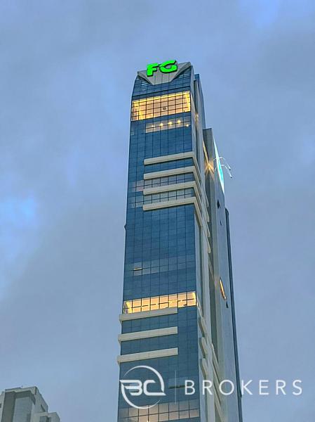 FRENTE MAR - DUPLEX DE 540 M� 9