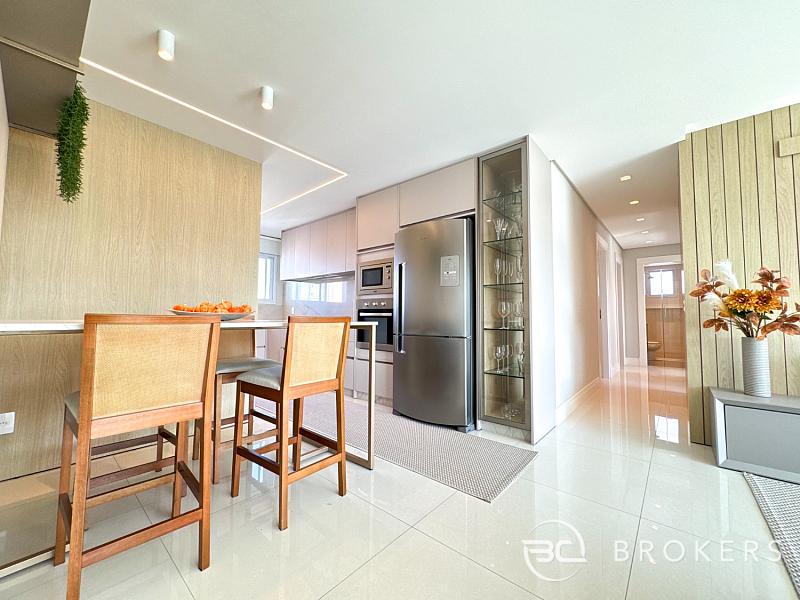 ANDAR ALTO, MOBILIADO E DECORADO 3