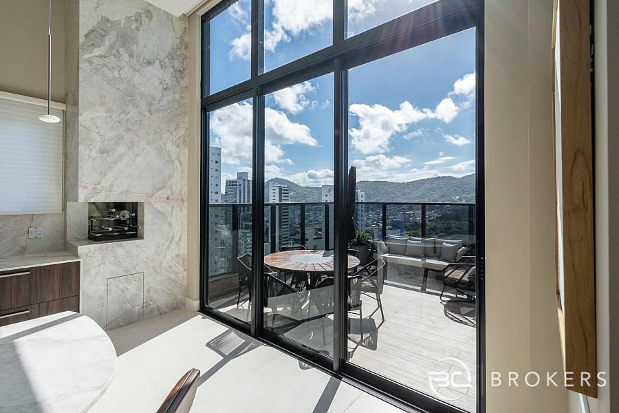 COBERTURA DUPLEX COM PISCINA PRIVATIVA 2