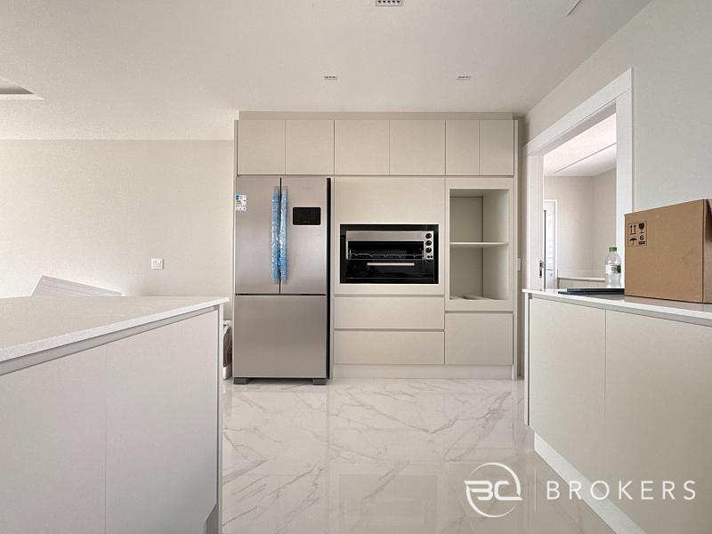 VISTA MAR, ANDAR ALTO, 04 SU�TES 6