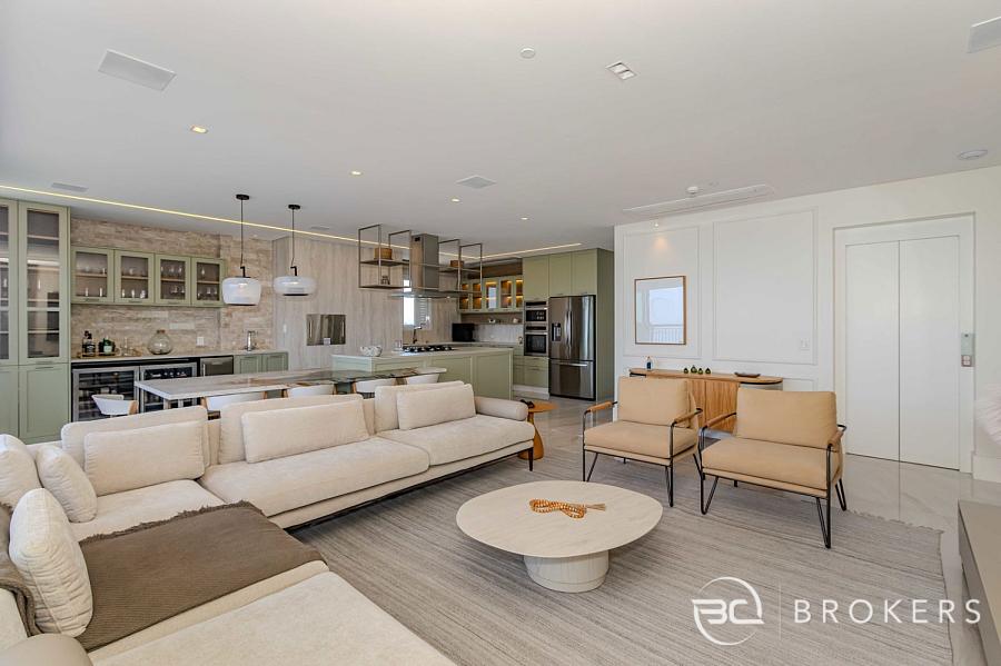FRENTE MAR, EMBRAED, 05 SU�TES 3