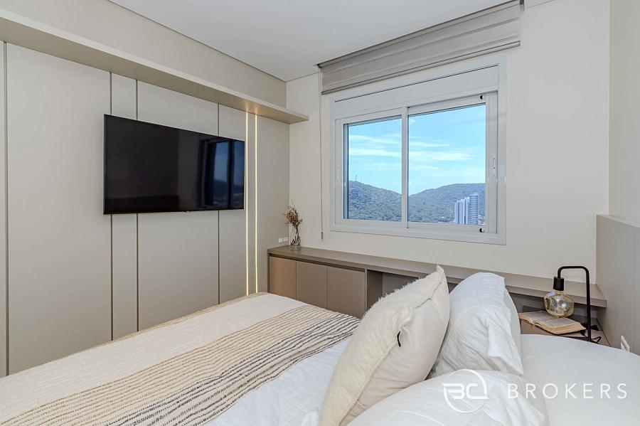 FRENTE MAR, EMBRAED, 05 SU�TES 23