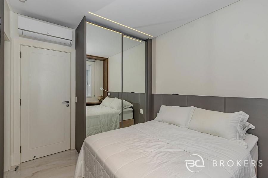 FRENTE MAR, EMBRAED, 05 SU�TES 27