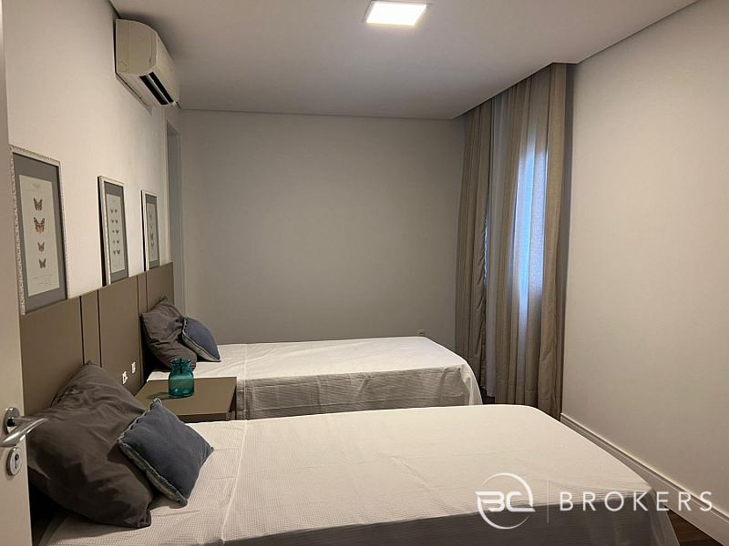 QUADRA MAR - PRAIA BRAVA 15