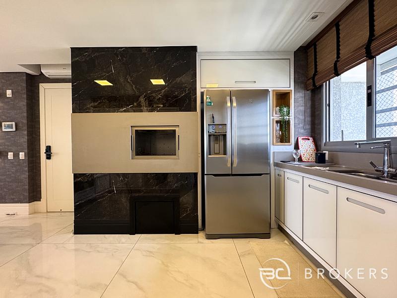 FRENTE MAR, BARRA NORTE, MOBILIADO E DECORADO 14