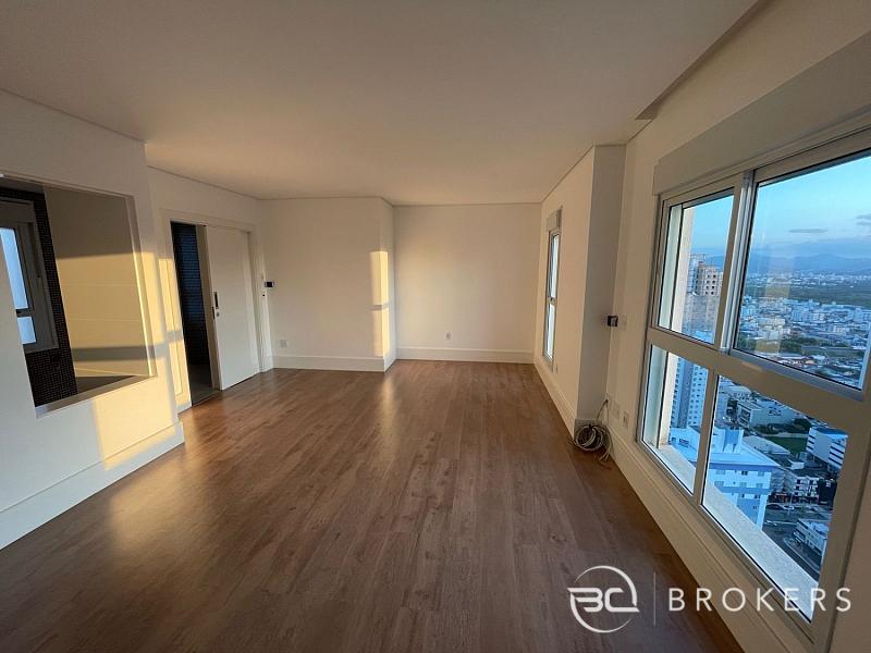 COBERTURA DUPLEX, PR�XIMO AO MAR, CENTRO 14