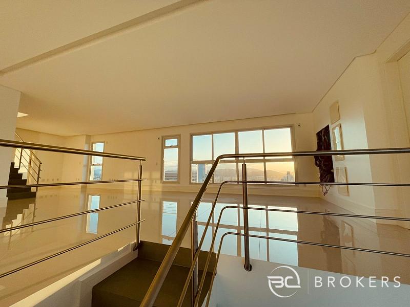 COBERTURA DUPLEX, PR�XIMO AO MAR, CENTRO 6