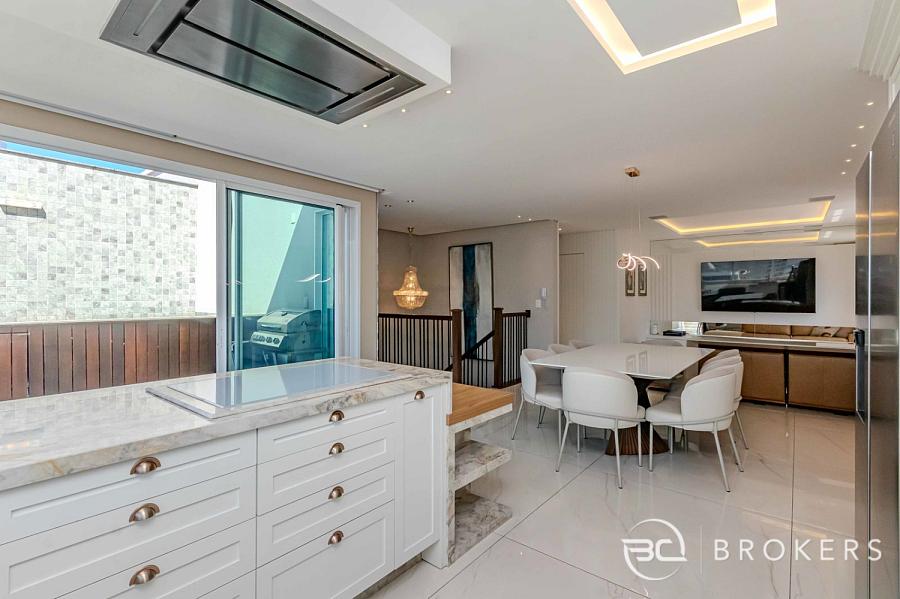 COBERTURA DUPLEX, MUITO BEM MOBILIADO E DECORADO 2