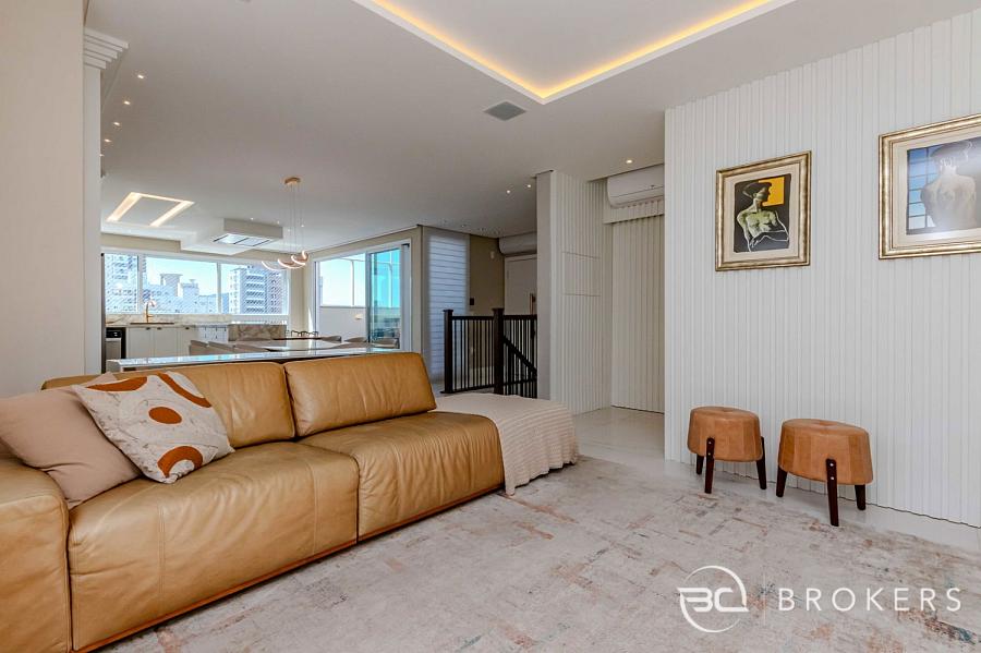 COBERTURA DUPLEX, MUITO BEM MOBILIADO E DECORADO 5
