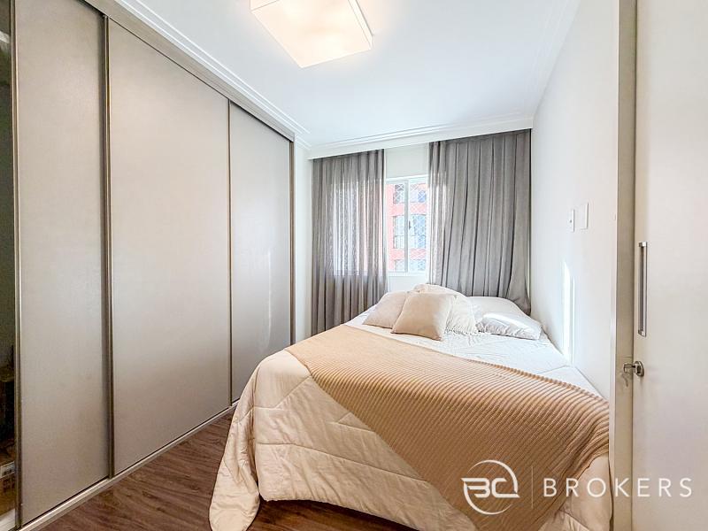 FRENTE MAR COM 5 SU�TES 14