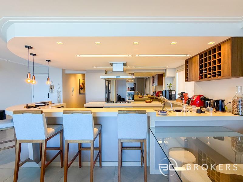 FRENTE MAR COM 5 SU�TES 6