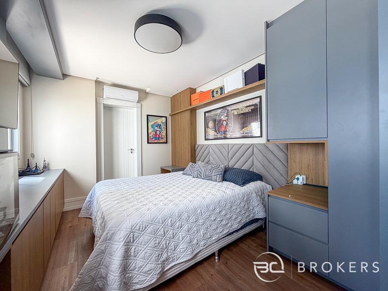 FRENTE MAR COM PISCINA PRIVATIVA 5 SU�TES 18