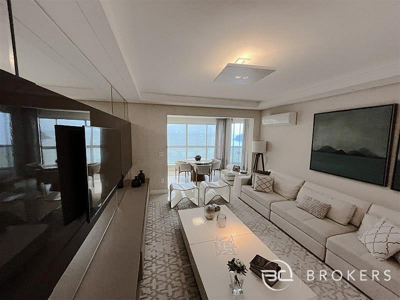 ANDAR ALTO | FRENTE MAR - EMBRAED 5