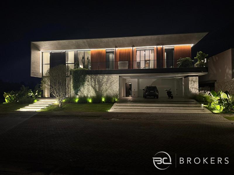 CASA MUITO BEM MOBILIADO E DECORADO 5