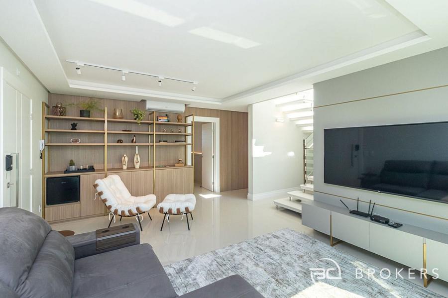 COBERTURA COM VISTA MAR, MOBILIADO E DECORADO 16