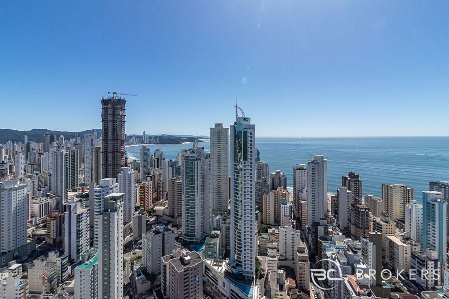 COBERTURA COM VISTA MAR, MOBILIADO E DECORADO 21