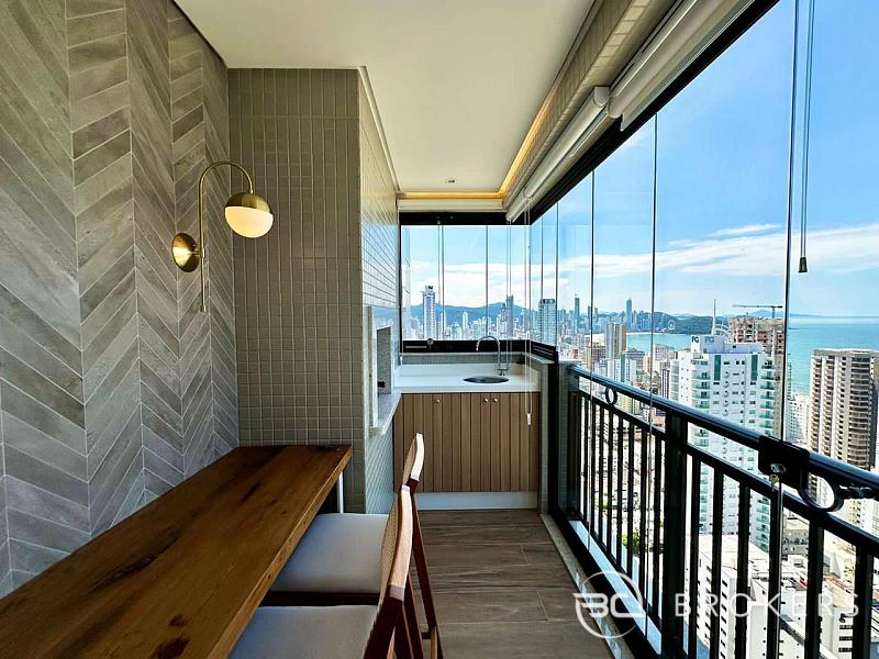ANDAR ALTO, VISTA DO MAR, EMBRAED, 03 SU�TES 1