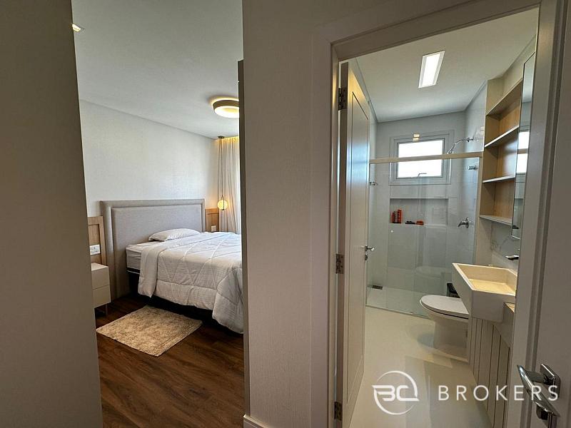 ANDAR ALTO, VISTA DO MAR, EMBRAED, 03 SU�TES 8