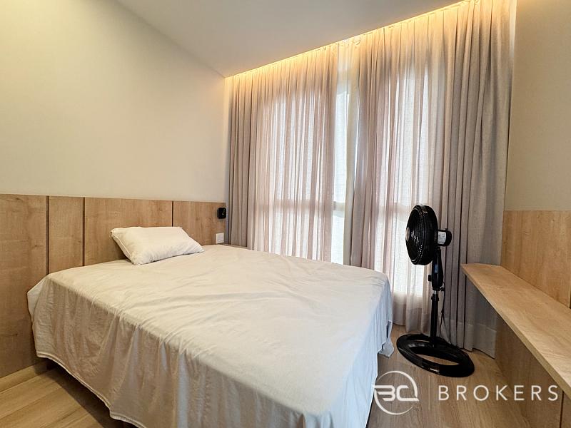 ANDAR ALTO, 03 SU�TES, MOBILIADO E DECORADO 14