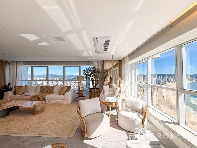 ANDAR ALTO, VISTA PANOR�MICA, MOBILIADO E DECORADO 9