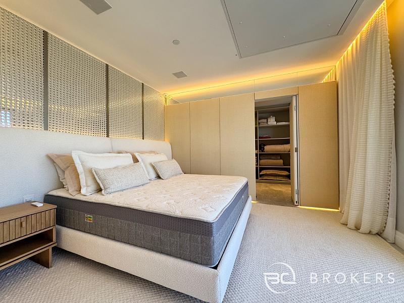 ANDAR ALTO, VISTA PANOR�MICA, MOBILIADO E DECORADO 27