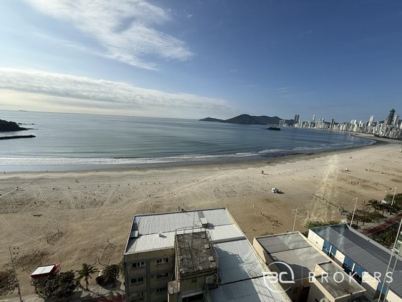 FRENTE MAR - MOBILIADO, DECORADO E EQUIPADO 1