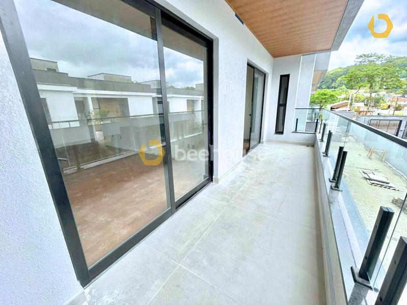 Condomínio com apenas 3 unidades ! Perfeita para quem valoriza privacidade — foto 12