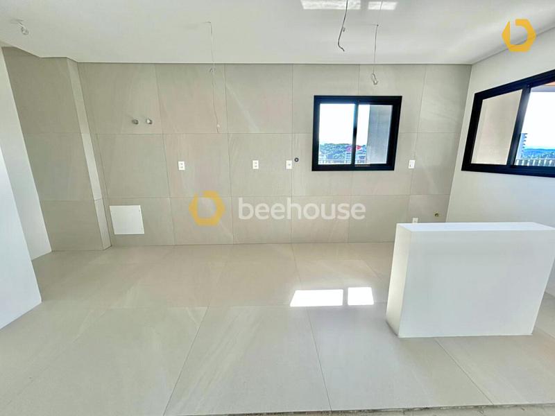 Apartamento amplo em rua tranquila, 4 suítes, 3 vagas de garagem em home clube — foto 9