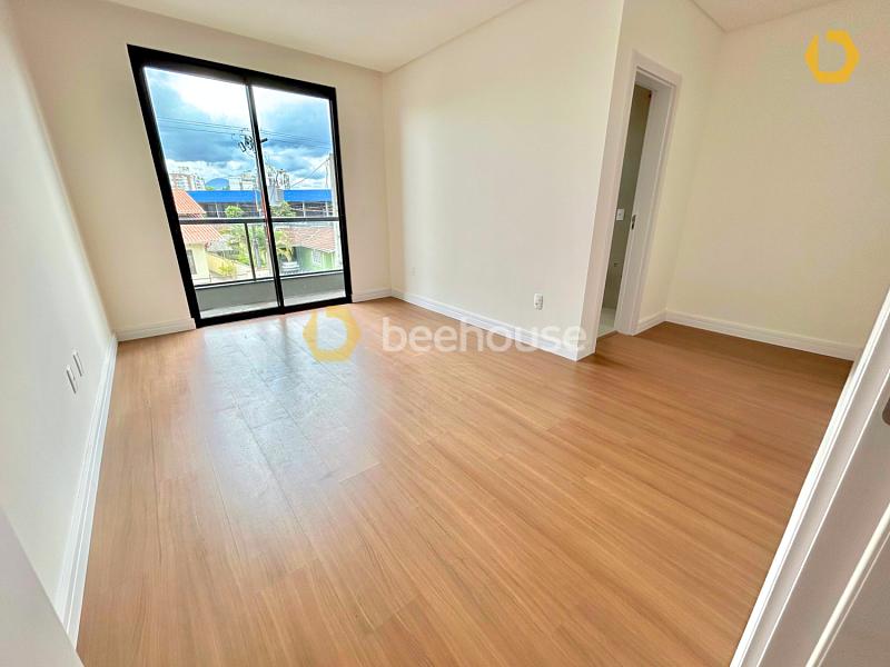 Próximo ao colégio Católica (Machado de Assis) — foto 9