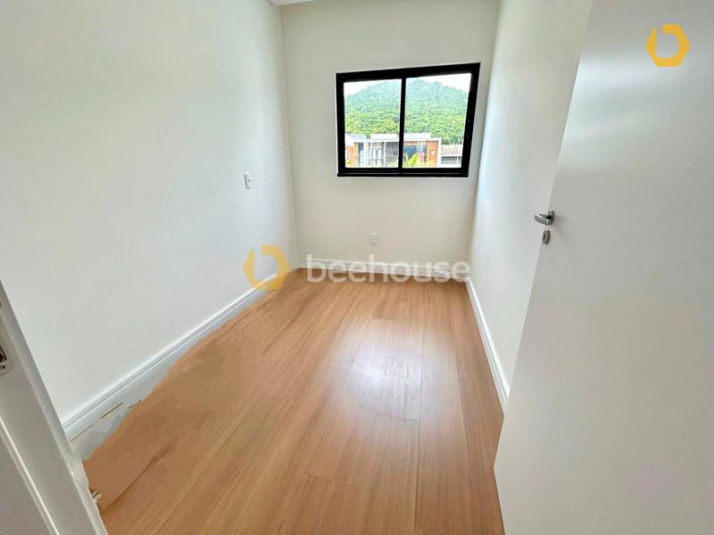 Próximo ao colégio Católica (Machado de Assis) — foto 13