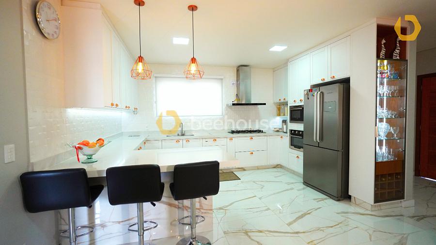 Casa em Condomínio Mobiliada de 241m² - Alto Padrão — foto 4