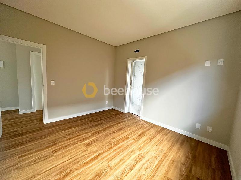 Casa com 4 dormitórios à venda no Quinte Essence — foto 29