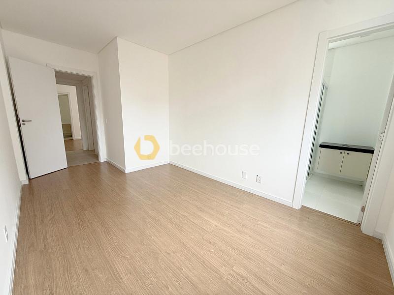 Apartamento Home Clube com 3 suítes, lavabo e 2 vagas. — foto 8