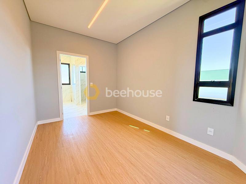 Casa com condomínio com portaria 24h - Glória, Joinville/SC — foto 24