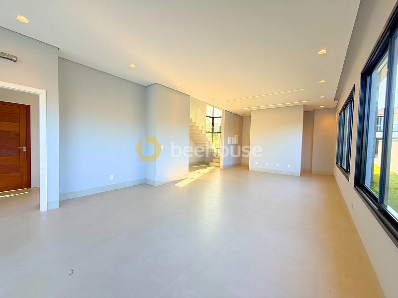 Casa com condomínio com portaria 24h - Glória, Joinville/SC — foto 8