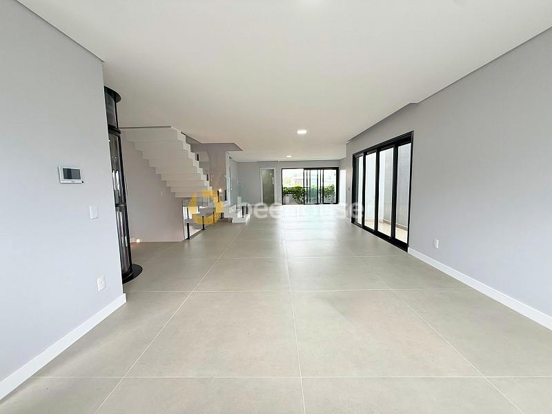 Triplex com Elevador - Cond. Fechado — foto 10