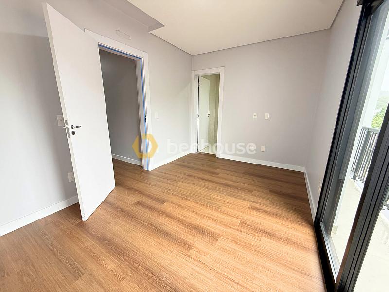 Triplex com Elevador - Cond. Fechado — foto 15