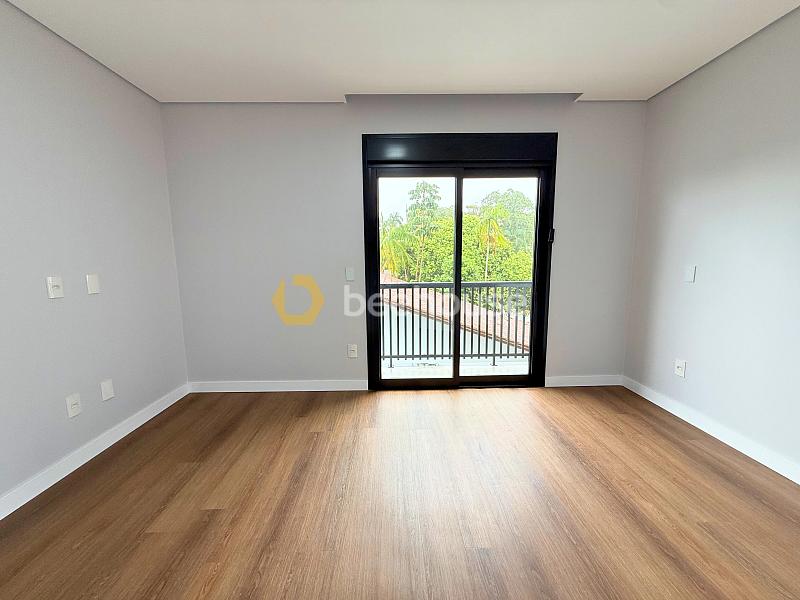 Triplex com Elevador - Cond. Fechado — foto 17