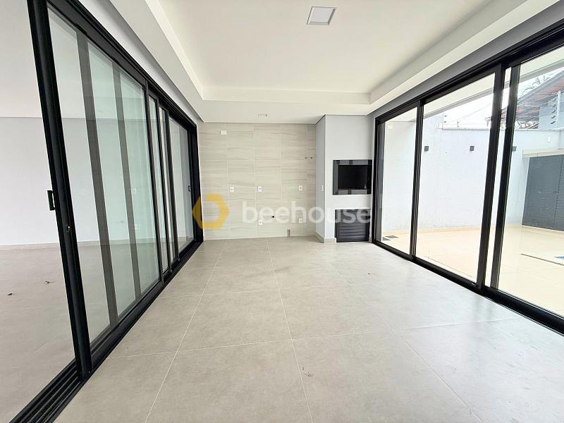 Triplex com Elevador - Cond. Fechado — foto 4