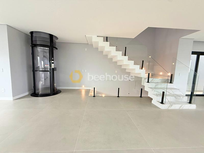 Triplex com Elevador - Cond. Fechado — foto 9