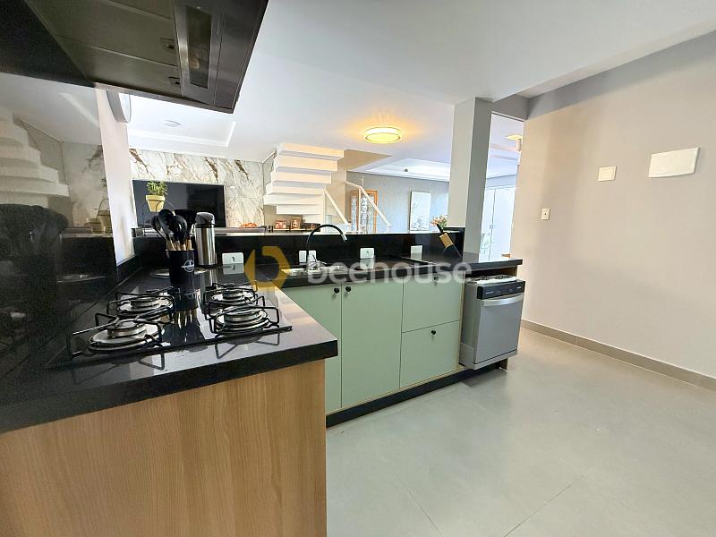 Belissimo Sobrado composto por uma suíte mais 2 dormitórios — foto 17