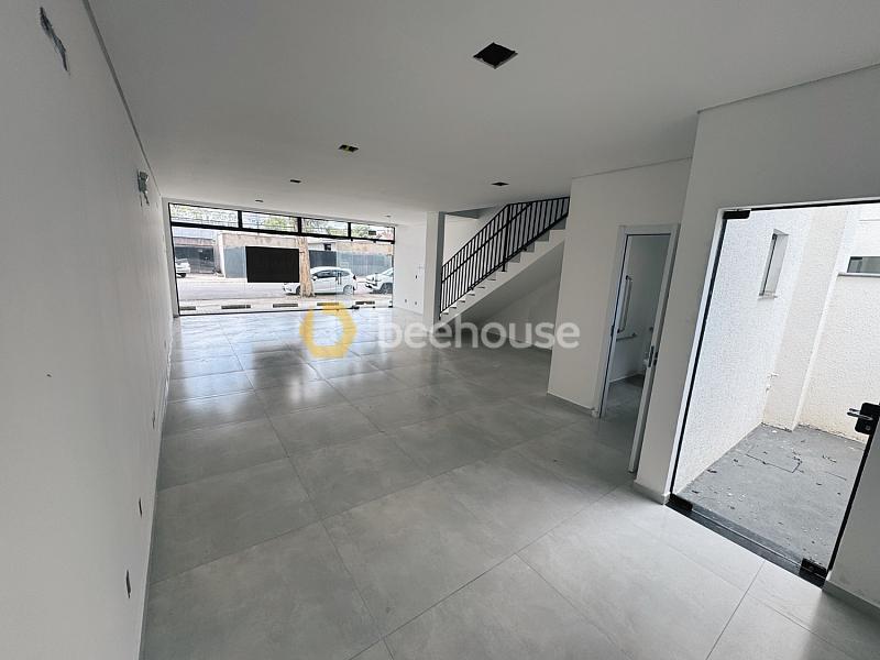 Sala Comercial em Excelente Localização — foto 5