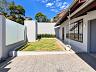 Casa plana na divisa com o Sagua�u | Piscina, energia solar e 4 vagas 4