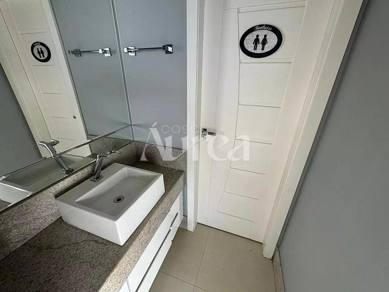 Casa ampla com 5 quartos na Fazenda Vitali — foto 19